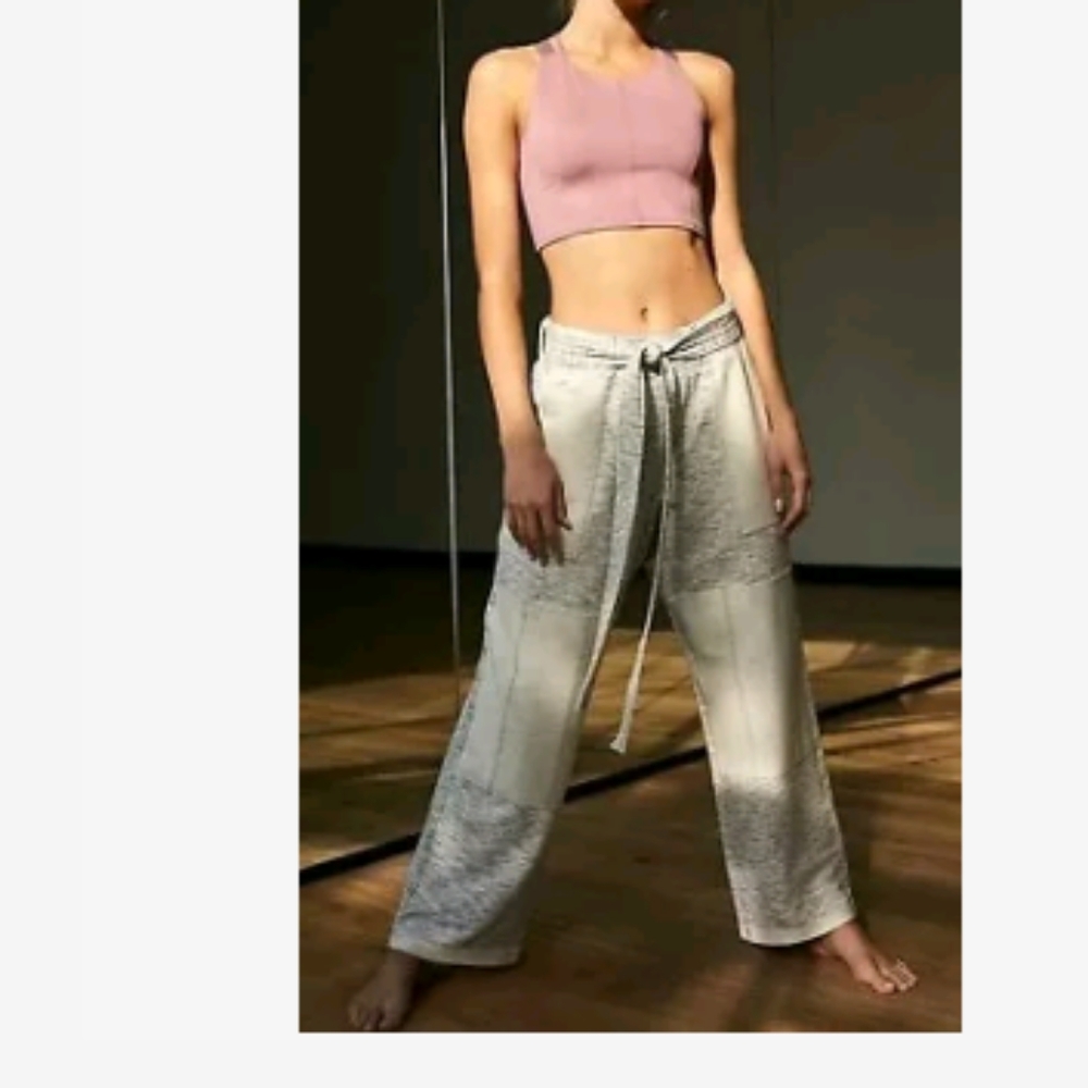 ✴️ISO✴️ FREE PEOPLE JOGGERS & PANTS 0/XS